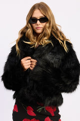 ABRIGO PELO SINTÉTICO