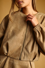 ￼JACKET GAMUZA ARENA