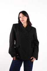 BLAZER NEGRO CON DETALLE
