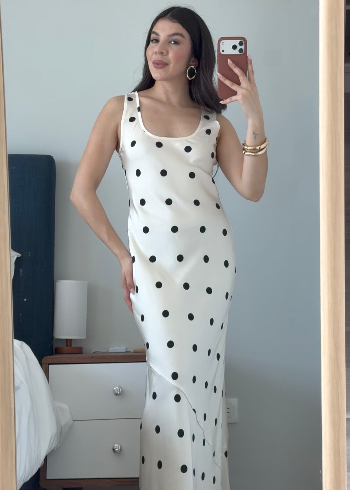 VESTIDO POLKA SATIN LISO