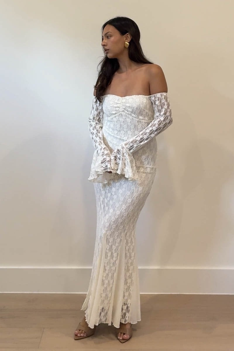 VESTIDO CREAM DE ENCAJE