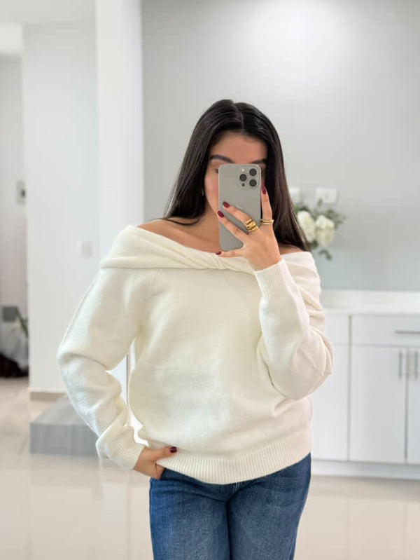 SUETER BLANCO MOÑO AL FRENTE