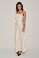 VESTIDO CON CAPA LUMIÉRE