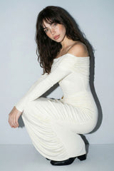 VESTIDO BLANCO CON DETALLE DORADO