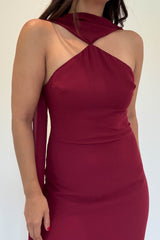 VESTIDO HALTER CON MASCADA