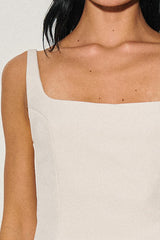 TOP BEIGE CON VUELO