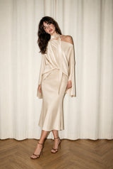 VESTIDO SATIN CON CAÍDA EN EL HOMBRO