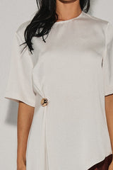BLUSA MÓNACO CON DETALLE DORADO