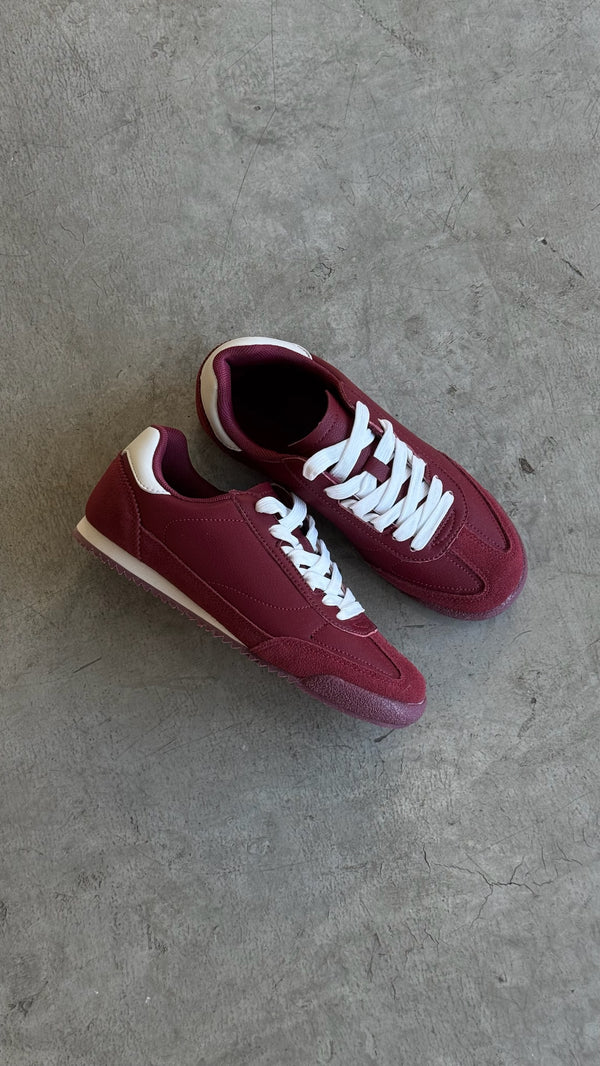 TENIS MAROON