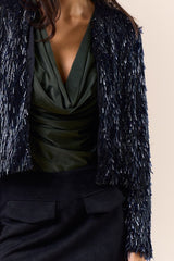 JACKET NEGRA CON DETALLE