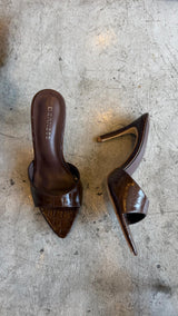 ZAPATILLA ABIERTA TEXTURIZADA