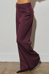 PANTALÓN DE VESTIR RECTO CIRUELA