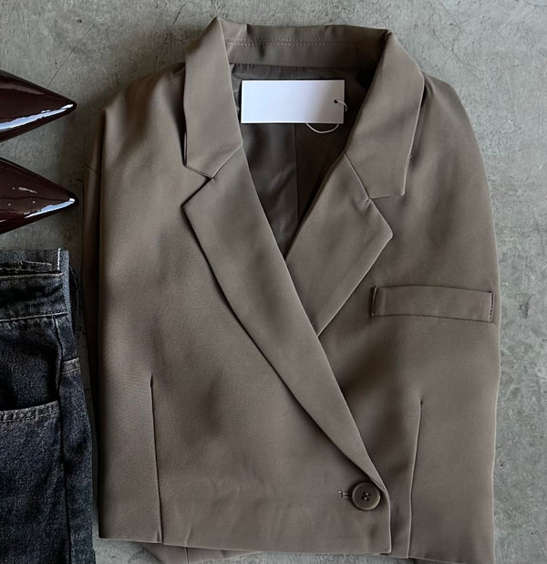 BLAZER CORTO DE BOTÓN