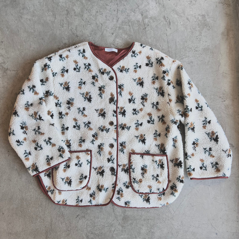 SUETER ABORREGADO DE FLORES