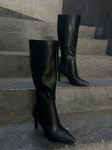 BOTAS DARK MUSE