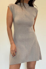 VESTIDO DE PUNTO TEJIDO GRIS